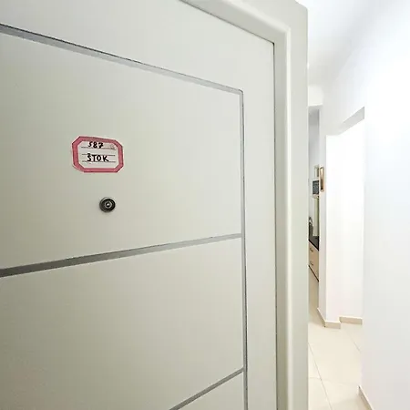 Lemon Haze 587 Apartment